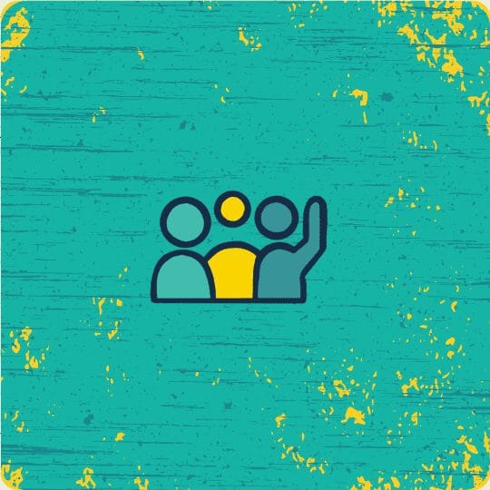 An icon of an offshore sailing crew on a green background.